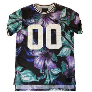 On The Byas Women T-shirt size S Blue & Purple Floral Short Sleeve Breathable 00